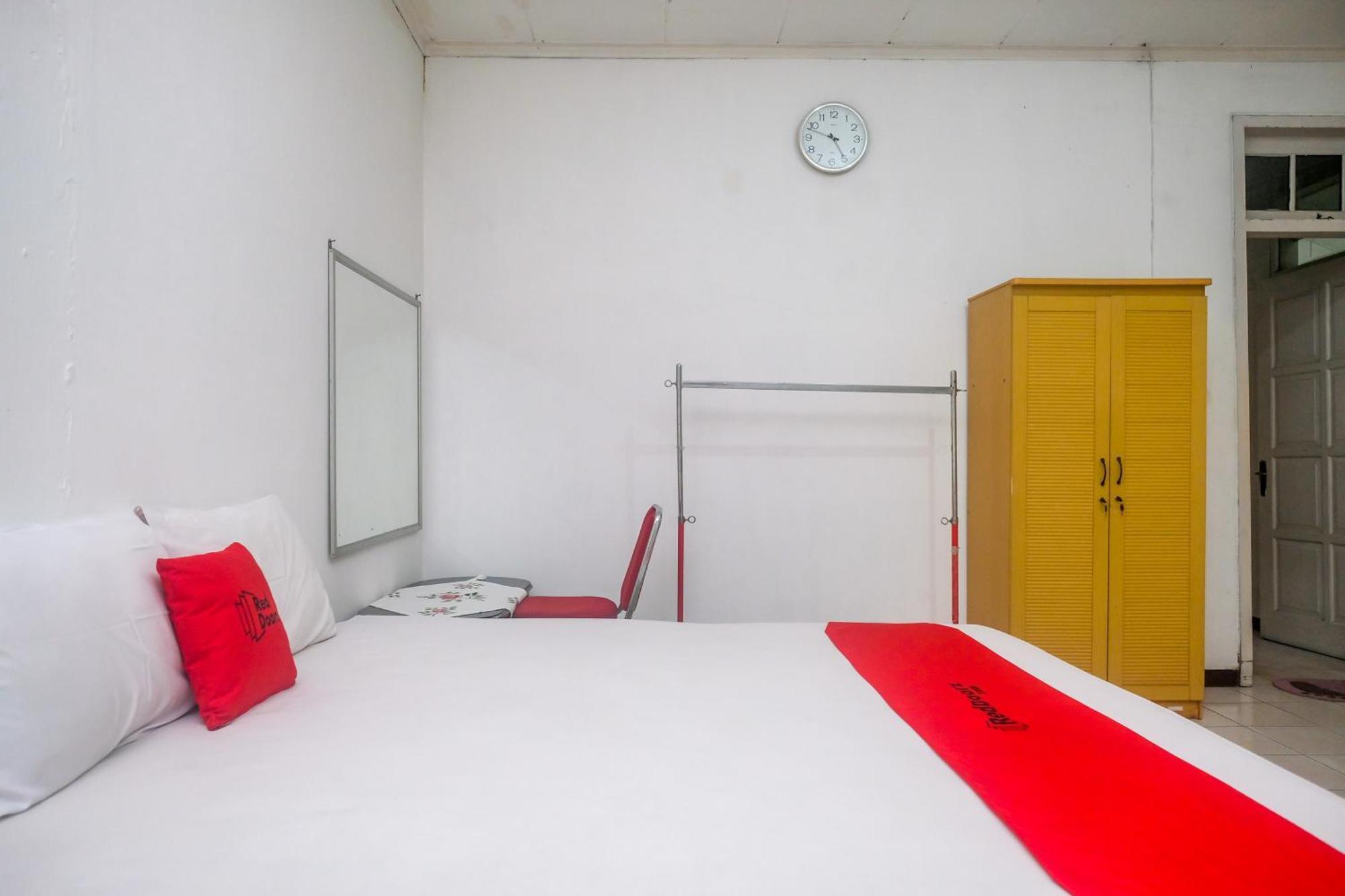 Reddoorz Syariah At Griya Raharja Klaten Екстер'єр фото