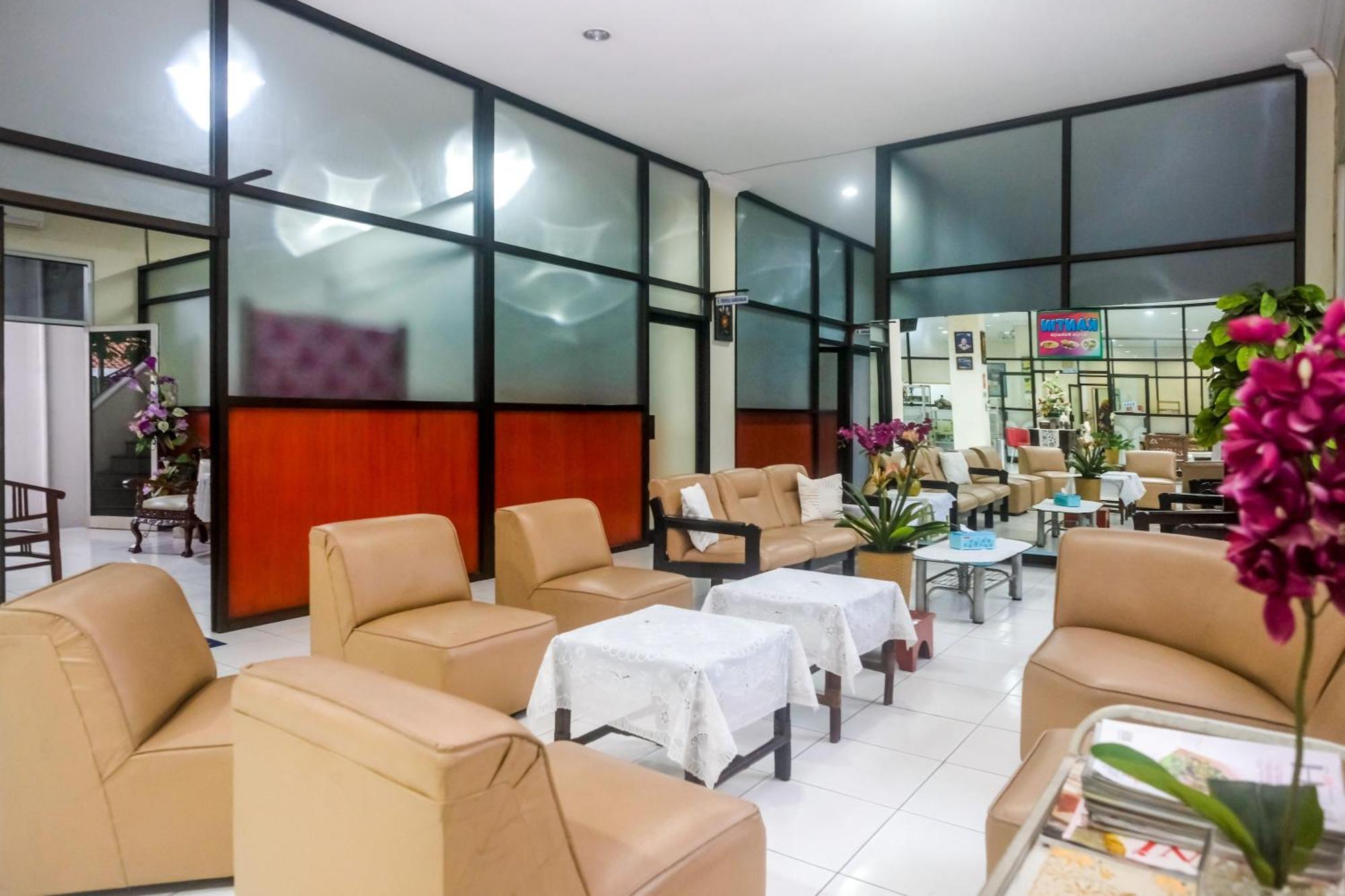 Reddoorz Syariah At Griya Raharja Klaten Екстер'єр фото